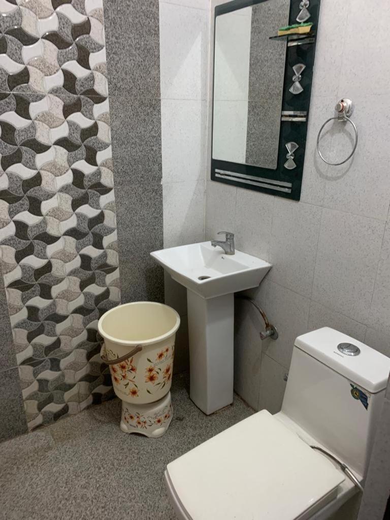 $4 Home Stay Αμριτσάρ Εξωτερικό φωτογραφία