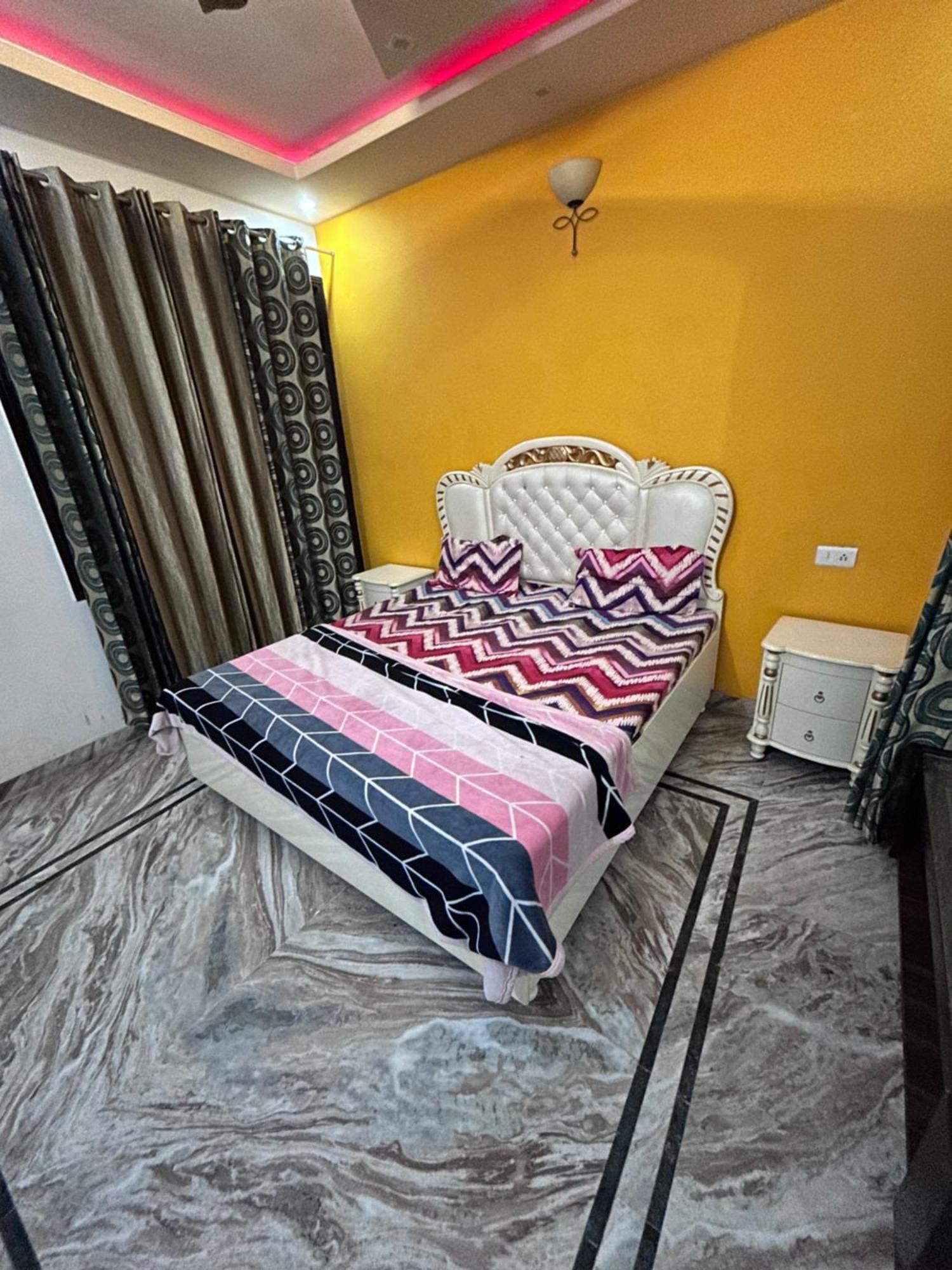 $4 Home Stay Αμριτσάρ Εξωτερικό φωτογραφία